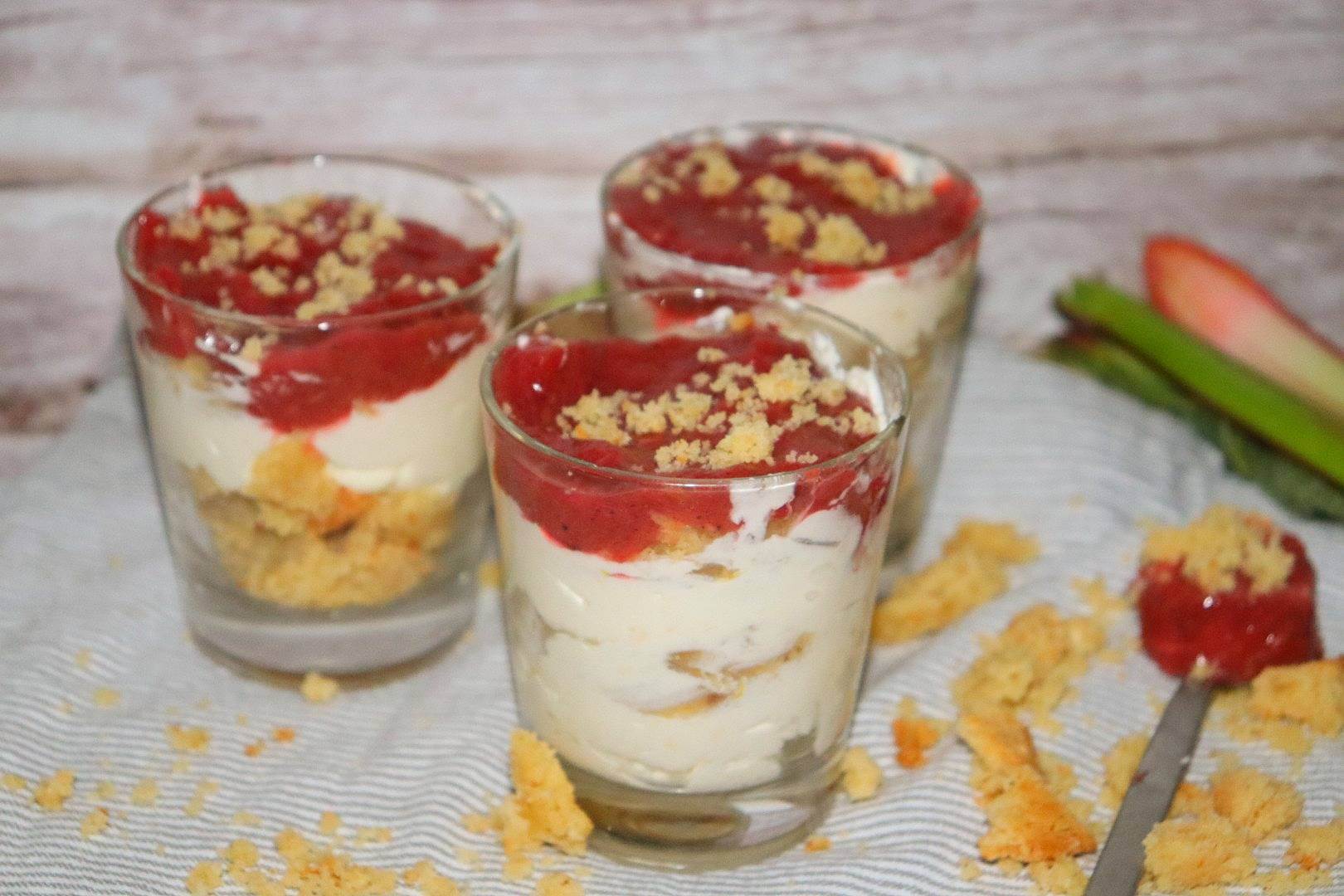 LCHF Rabarber cheesecake i glas