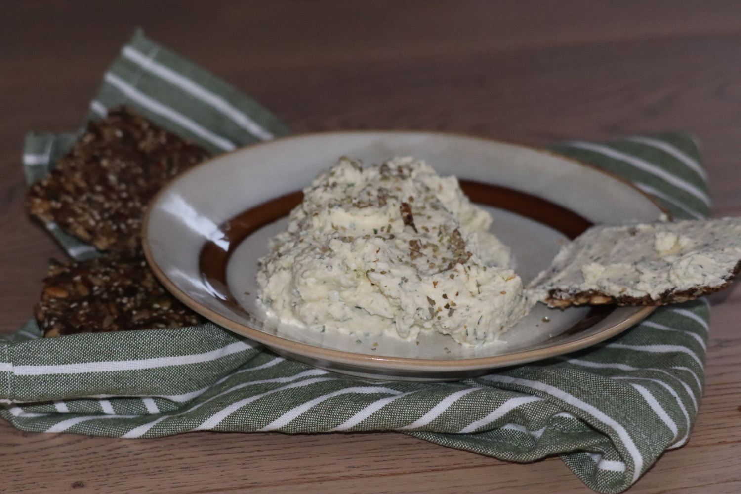 Hemmagjord Boursin ost - Garlic and herbs