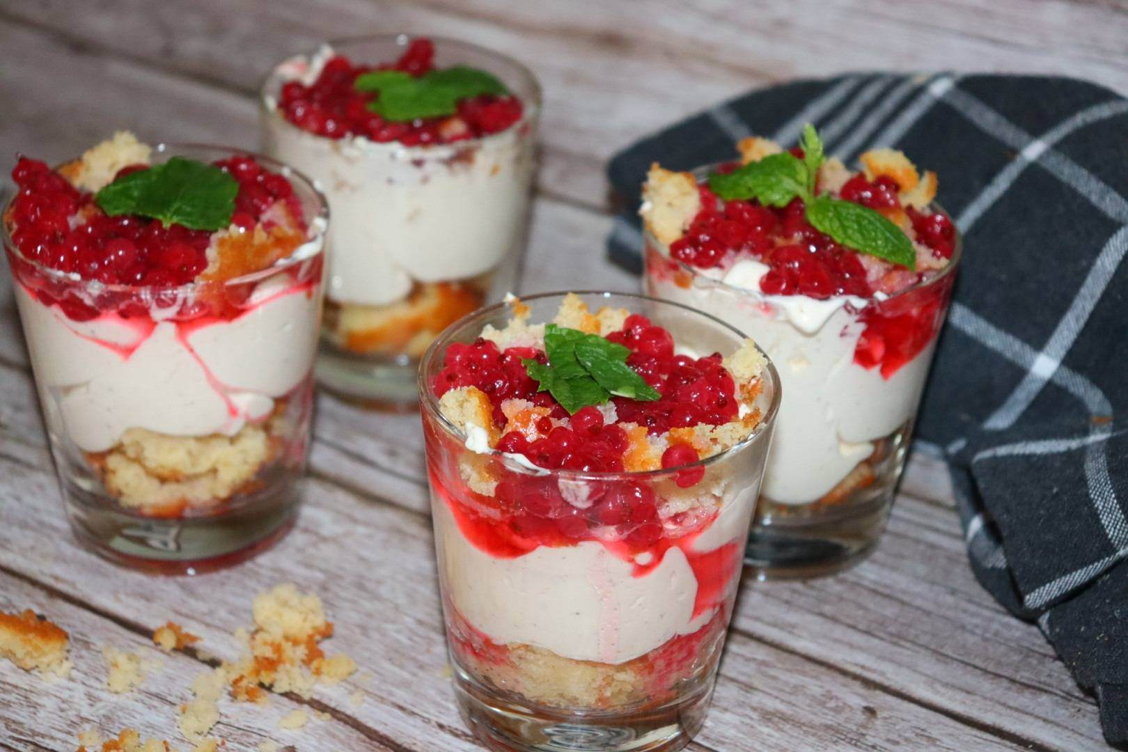 LCHF Vinbärs cheesecake i glas